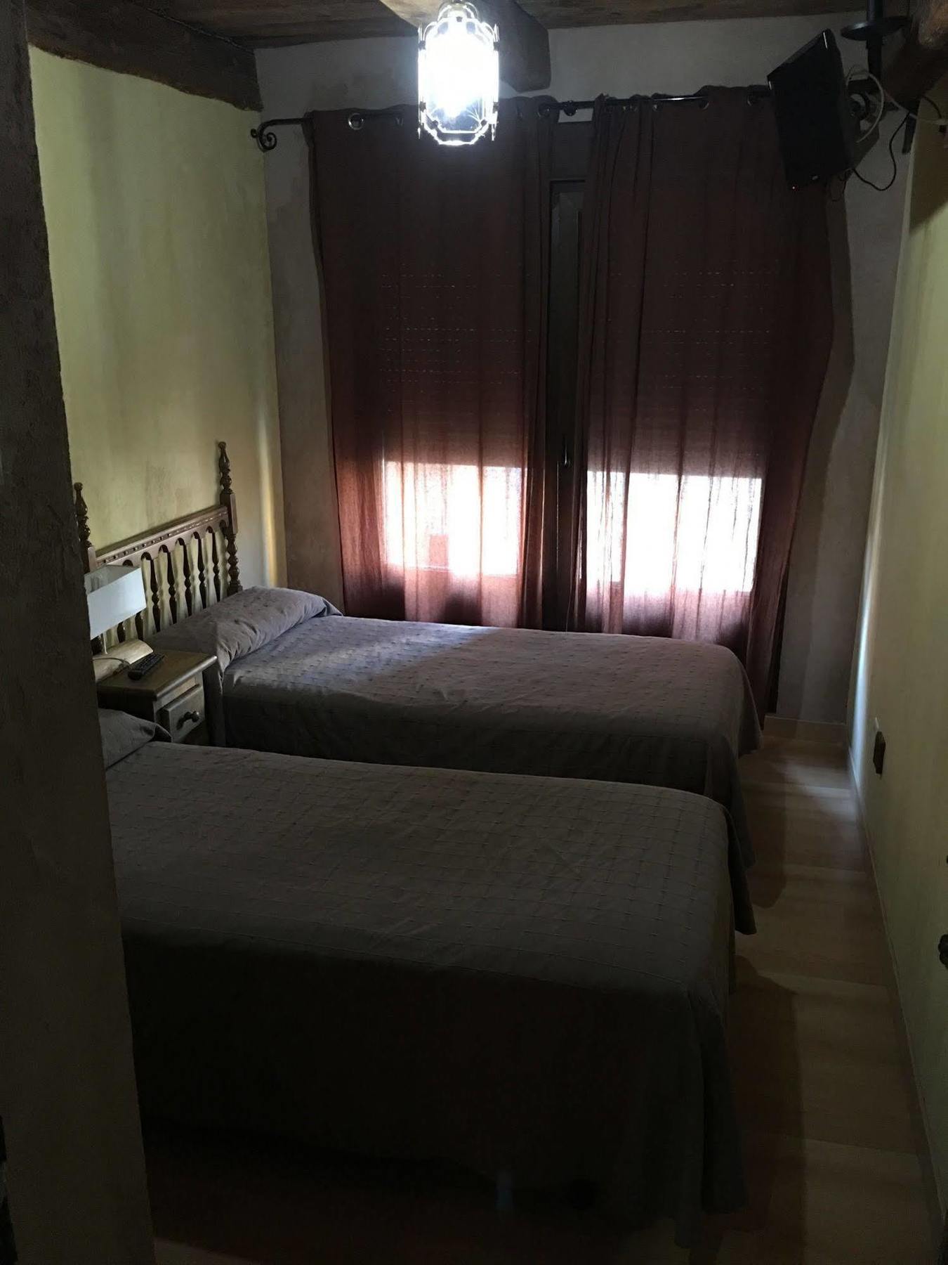 Hostal La Bastide Du Chemin Sahagún Esterno foto